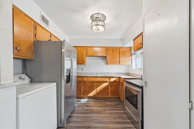 206 W Ridgewood Drive, Garland, TX 75041