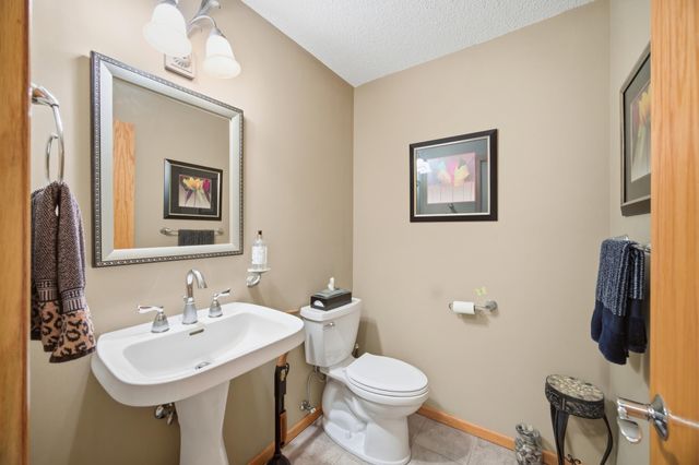 3882 219th Lane NE, East Bethel, MN 55011