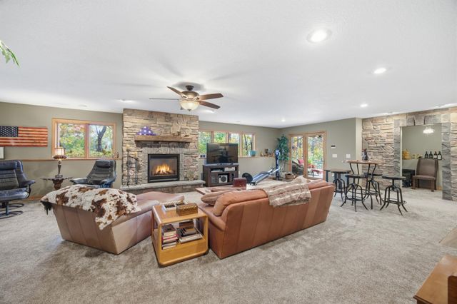 3882 219th Lane NE, East Bethel, MN 55011