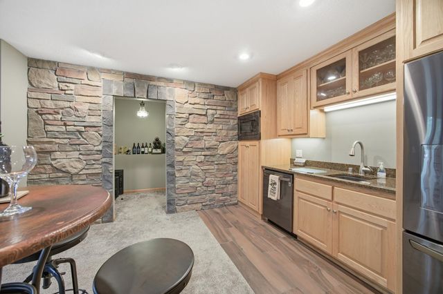 3882 219th Lane NE, East Bethel, MN 55011