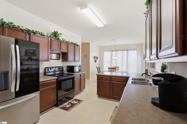 6 Fount De Leon Court, Fountain Inn, SC 29644