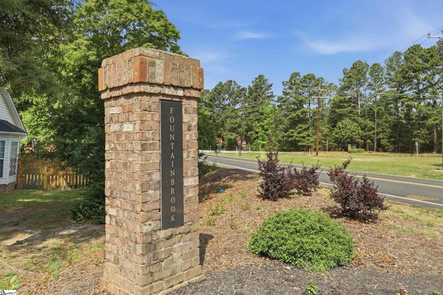 6 Fount De Leon Court, Fountain Inn, SC 29644