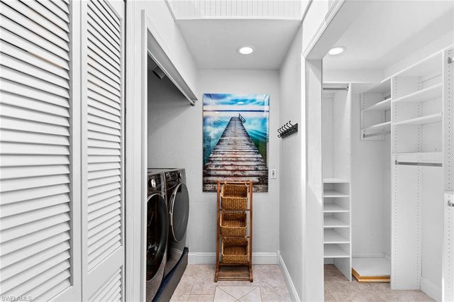 699 99th AVE N, Naples, FL 34108