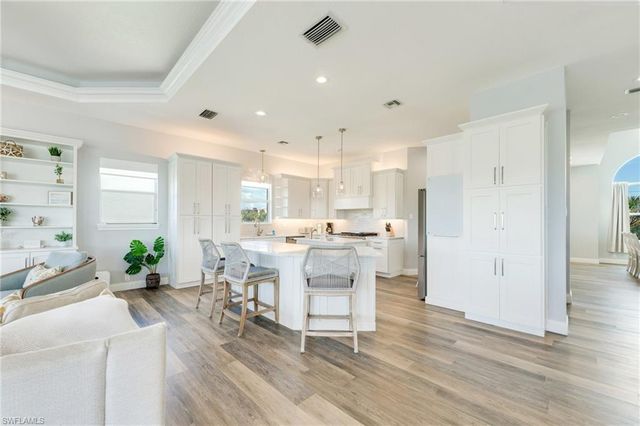 1460 Middle Gulf DR, Sanibel, FL 33957