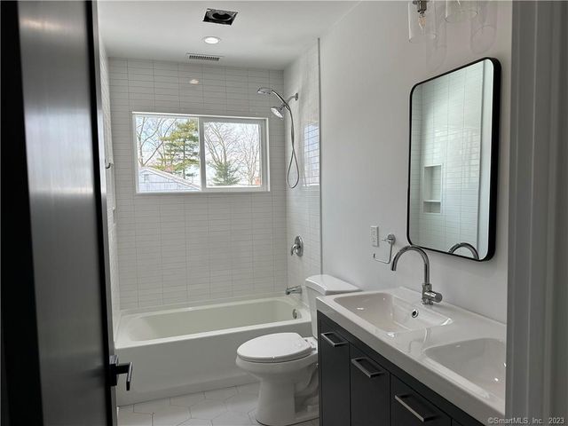 14 Tod Road, Norwalk, CT 06851