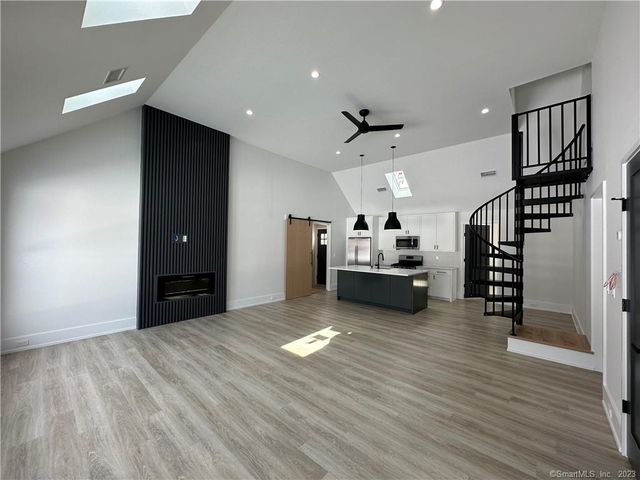 14 Tod Road, Norwalk, CT 06851