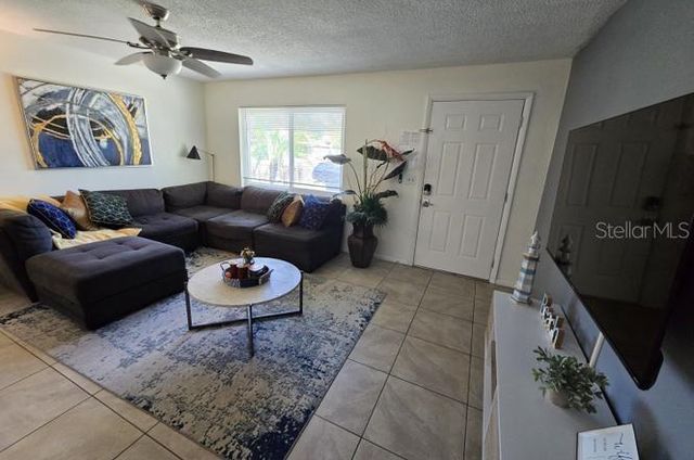 1430 PARKVIEW LANE, Largo, FL 33770