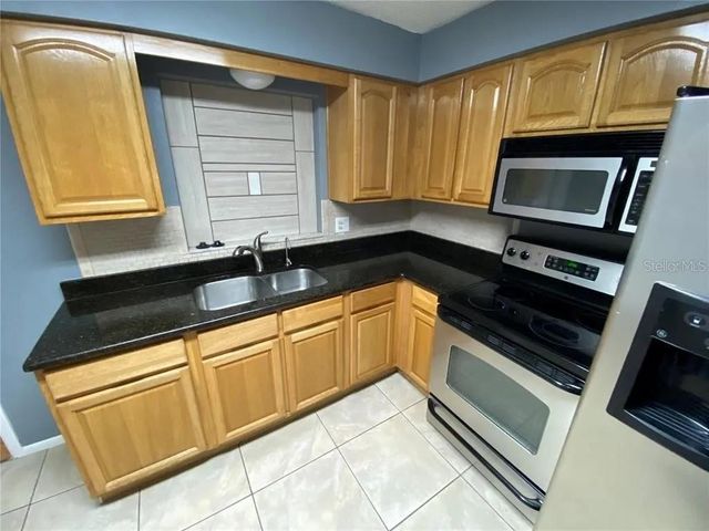 1430 PARKVIEW LANE, Largo, FL 33770
