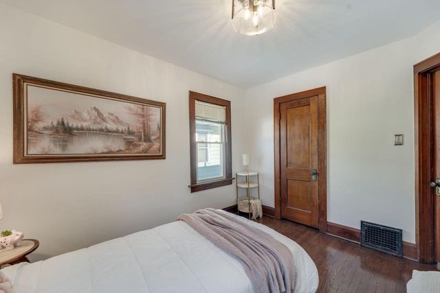 7300 35th AVENUE, Kenosha, WI 53142