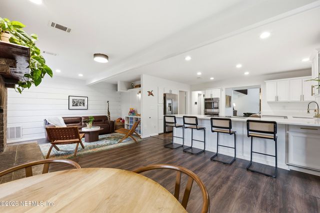 3857 SANDY SHORES Drive, Jacksonville, FL 32277