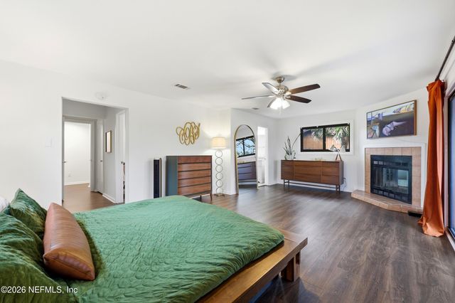 3857 SANDY SHORES Drive, Jacksonville, FL 32277