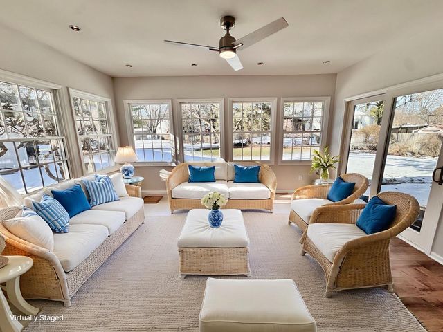 7907 Sarahurst Drive, Dublin, OH 43016