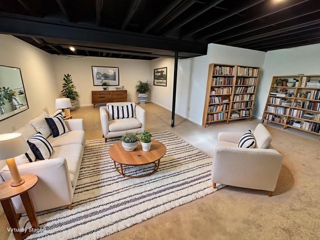 7907 Sarahurst Drive, Dublin, OH 43016