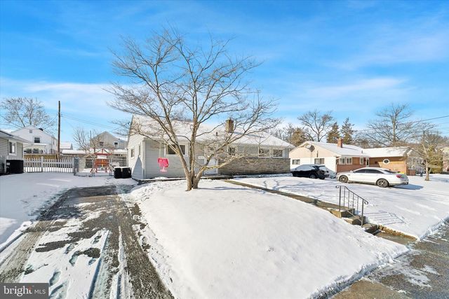 613 SPRINGFIELD AVE, Folsom, PA 19033