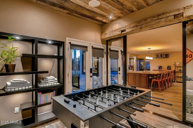 6521 E BEVERLY Lane, Scottsdale, AZ 85254