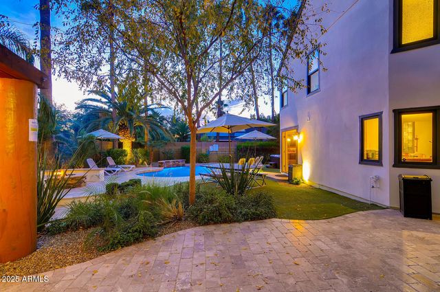 6521 E BEVERLY Lane, Scottsdale, AZ 85254