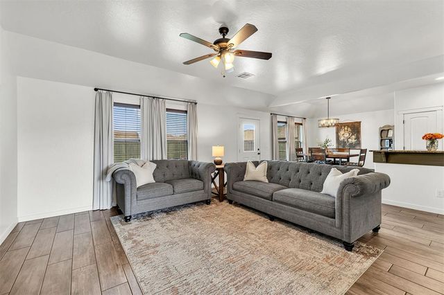 1209 Penn Lane, Moore, OK 73160