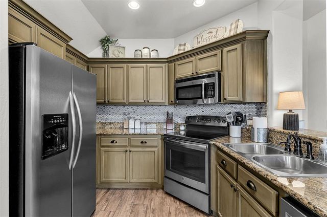 1209 Penn Lane, Moore, OK 73160