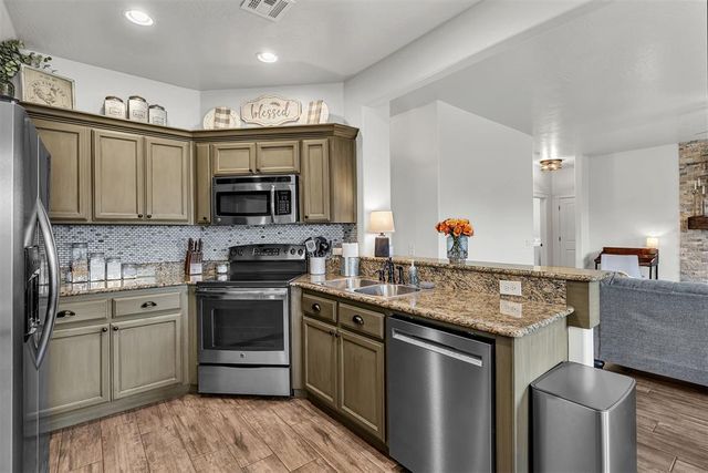 1209 Penn Lane, Moore, OK 73160