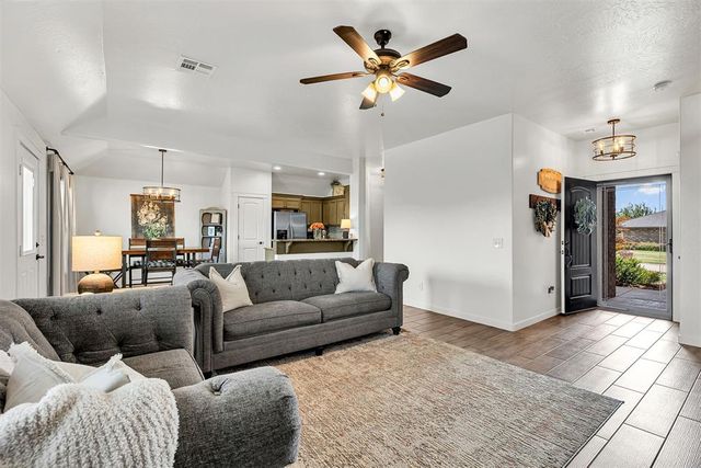 1209 Penn Lane, Moore, OK 73160