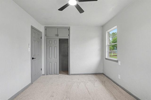 2512 S Glenn Avenue, Del City, OK 73115