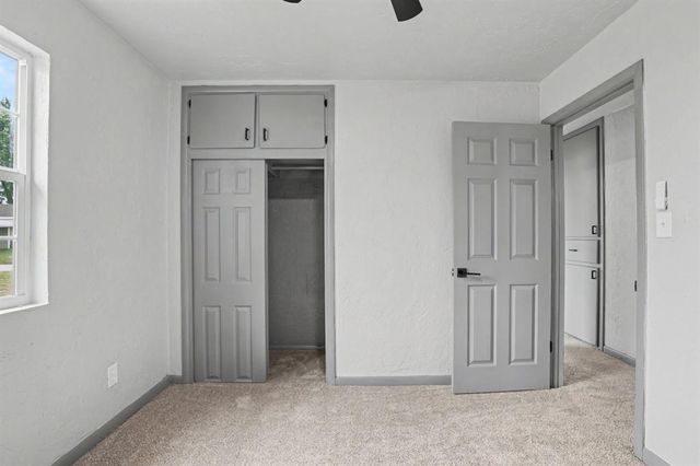 2512 S Glenn Avenue, Del City, OK 73115