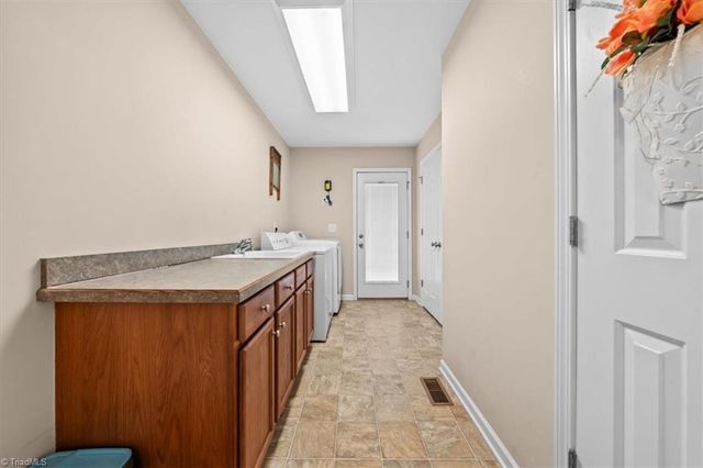2529 Danny Bell Road, Asheboro, NC 27205