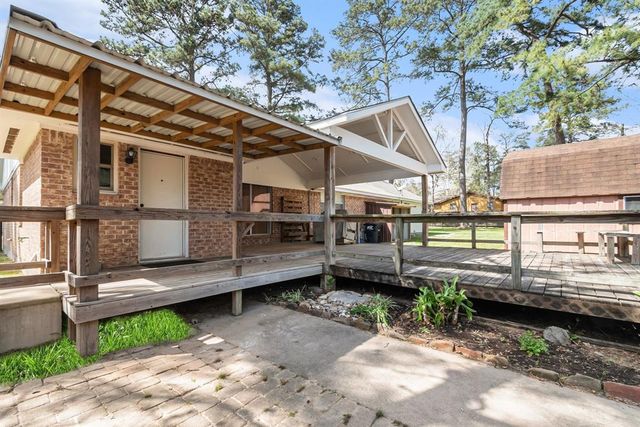 19331 E Lakeshore Drive Drive, Magnolia, TX 77355