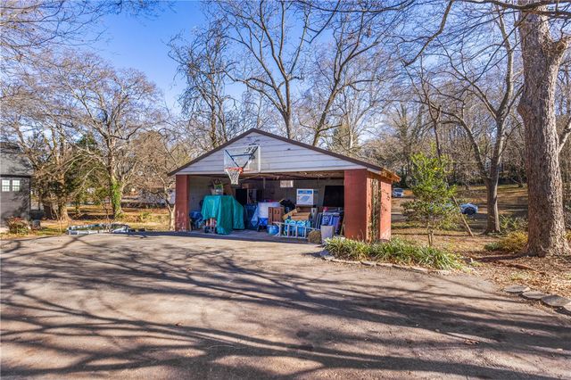 260 Ann Street, Pickens, SC 29671