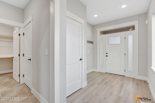 8833 Chalk Hill Loop, Anchorage, AK 99502