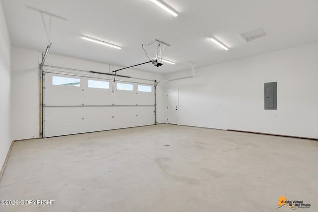 8833 Chalk Hill Loop, Anchorage, AK 99502