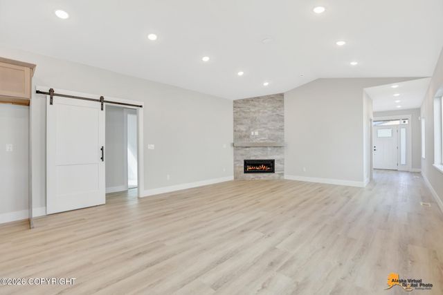 8833 Chalk Hill Loop, Anchorage, AK 99502