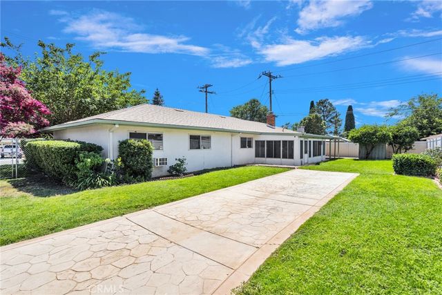 270 E 13th Street, Beaumont, CA 92223