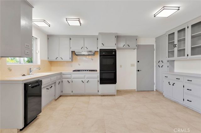 270 E 13th Street, Beaumont, CA 92223