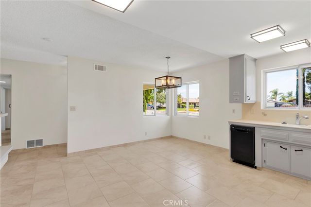 270 E 13th Street, Beaumont, CA 92223