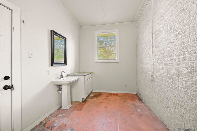 4919 Lynn St, Zachary, LA 70791