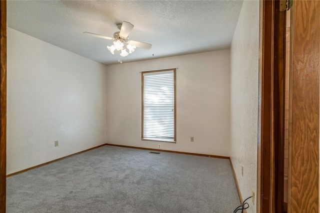 1301 Sylvan Sand, Yukon, OK 73099