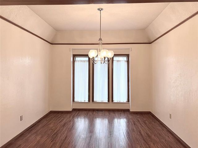 1301 Sylvan Sand, Yukon, OK 73099