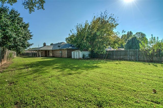 1301 Sylvan Sand, Yukon, OK 73099