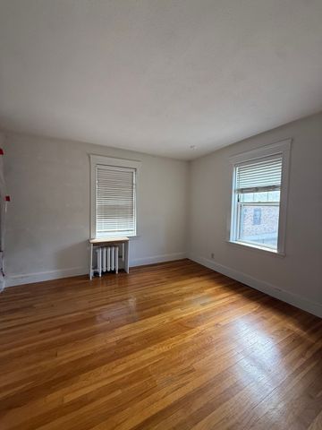 520 High 16, Medford, MA 02155