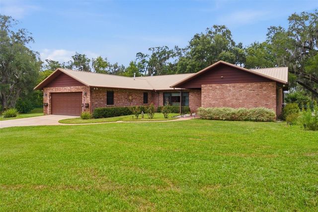 38700 LAKEVIEW DRIVE, Lady Lake, FL 32159