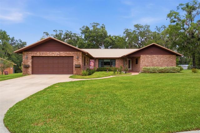38700 LAKEVIEW DRIVE, Lady Lake, FL 32159