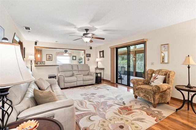 38700 LAKEVIEW DRIVE, Lady Lake, FL 32159