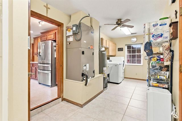 38700 LAKEVIEW DRIVE, Lady Lake, FL 32159