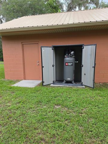 38700 LAKEVIEW DRIVE, Lady Lake, FL 32159