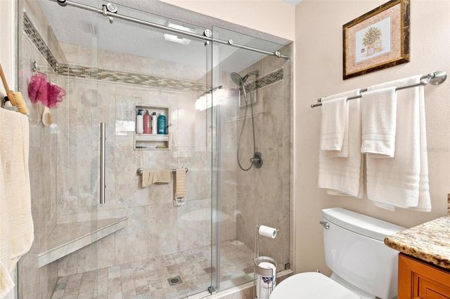 38700 LAKEVIEW DRIVE, Lady Lake, FL 32159