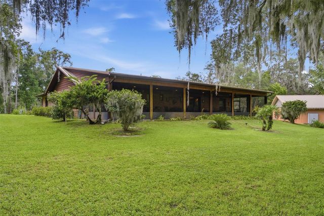 38700 LAKEVIEW DRIVE, Lady Lake, FL 32159