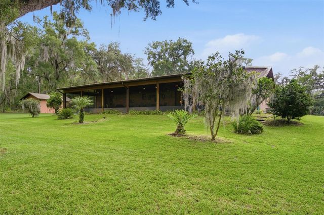 38700 LAKEVIEW DRIVE, Lady Lake, FL 32159