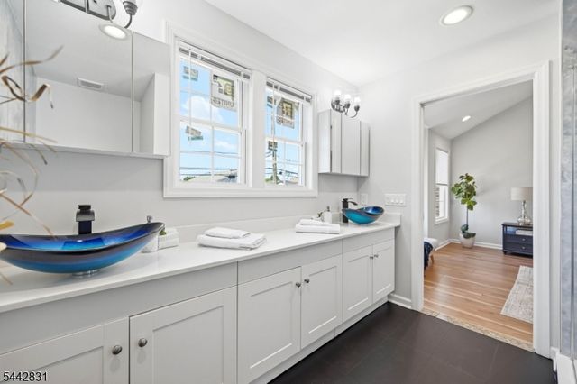 77 Chestnut St B, Lodi Boro, NJ 07644