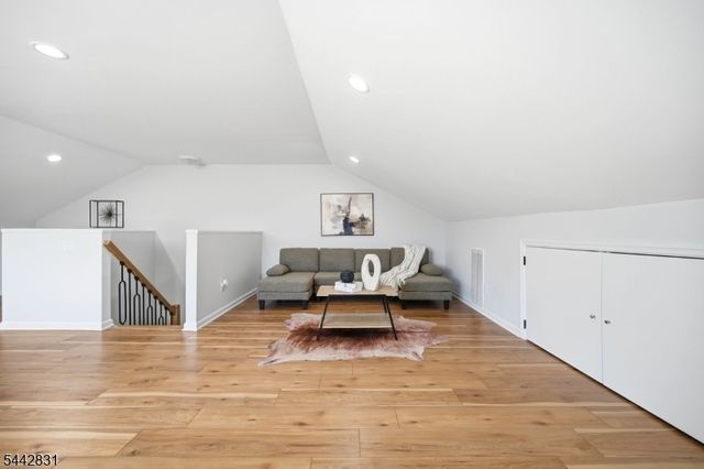 77 Chestnut St B, Lodi Boro, NJ 07644